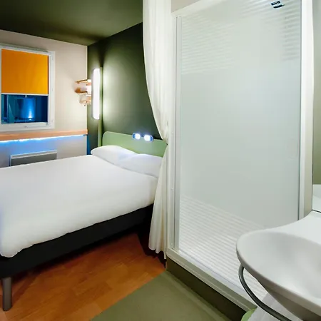 Ibis Budget Centre Port Hotel