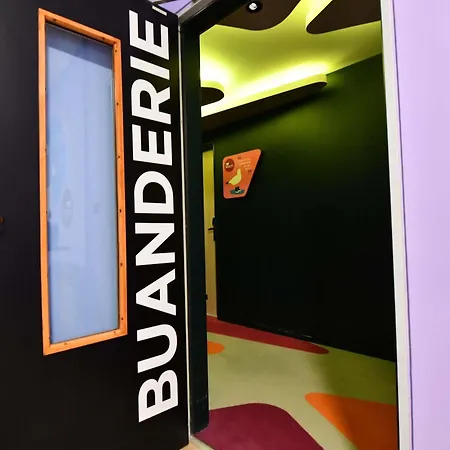 Ibis Budget Centre Port 2*