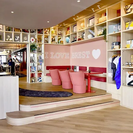 Ibis Budget Centre Port 2* ブレスト