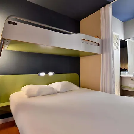 Ibis Budget Centre Port Hotel