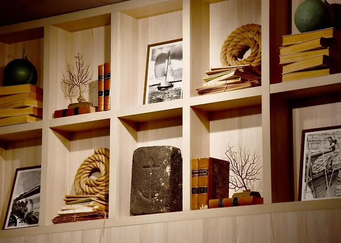 Ibis Budget Centre Port Hotel 2*