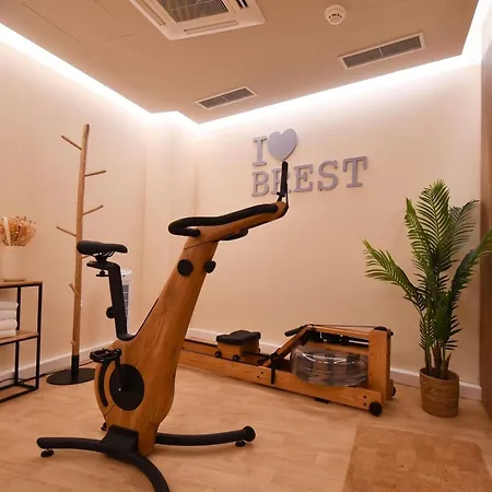 Ibis Budget Centre Port 2*