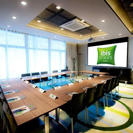 Szálloda Ibis Budget Centre Port 2*