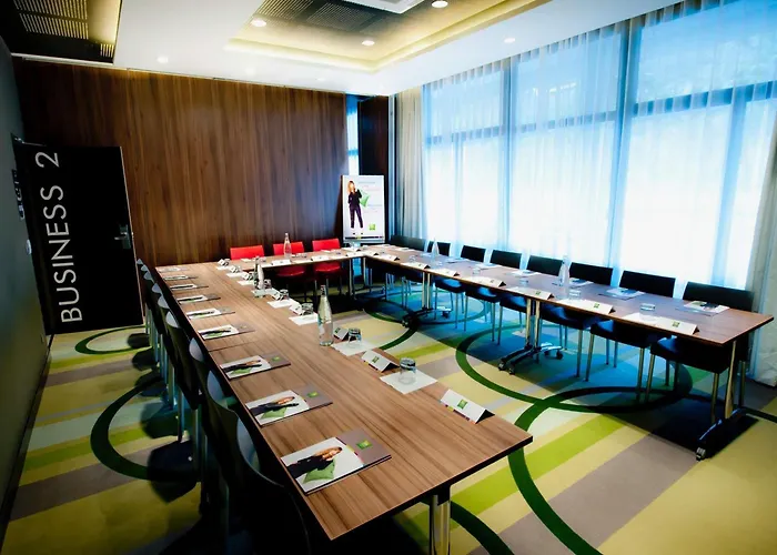 Otel Ibis Budget Centre Port 2*