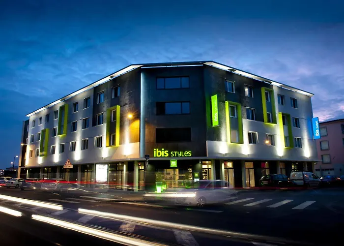 Hotel Ibis Budget Centre Port 2*